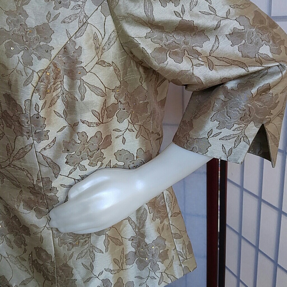Jacket - Picture 5 of 9